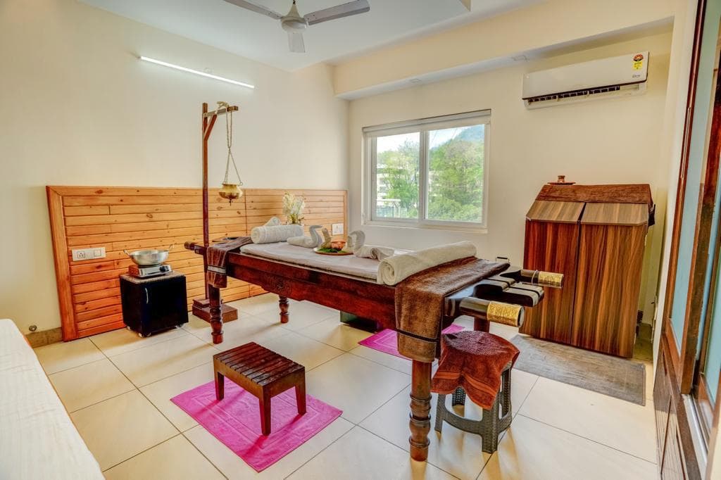 Golden Healing Journeys in Rishikesh